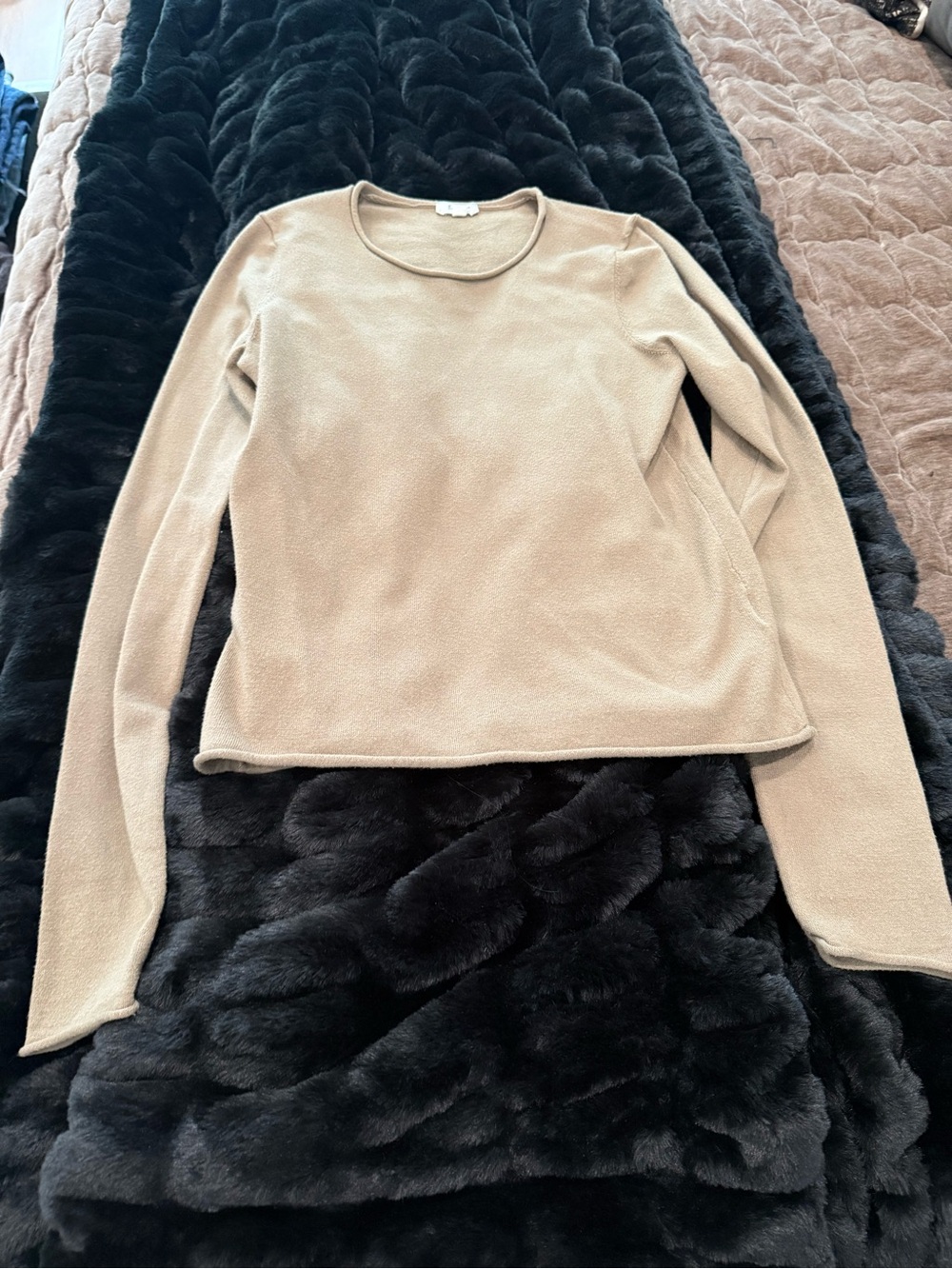 Splendid Taupe Crew Neck Knit Top